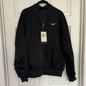 Nike Women’s Reversible Bomber Jacket Quilted